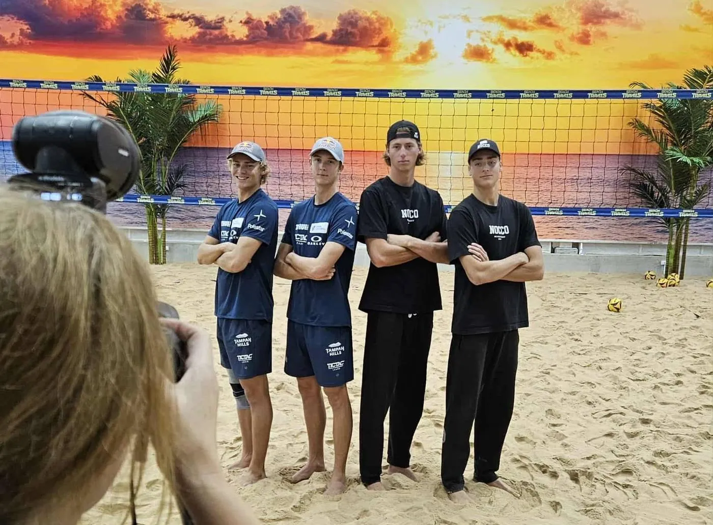 Åhman/Hellvig och Andersson/Hölting Nilsson tränar på The Beach — helsvensk VM-final 2025